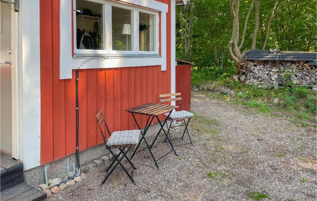 Cozy Home In Oerebro With Wifi Exteriér fotografie